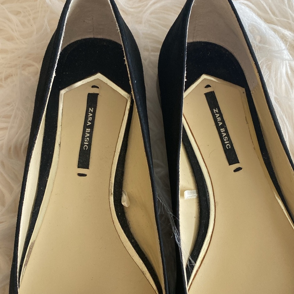 Zara Basic Flat Suede Shoes View 5